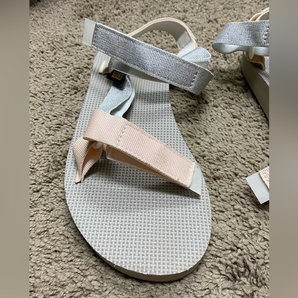 💕🤍Teva • original universal metallic sandal silver & pink • 8 - Picture 8 of 10